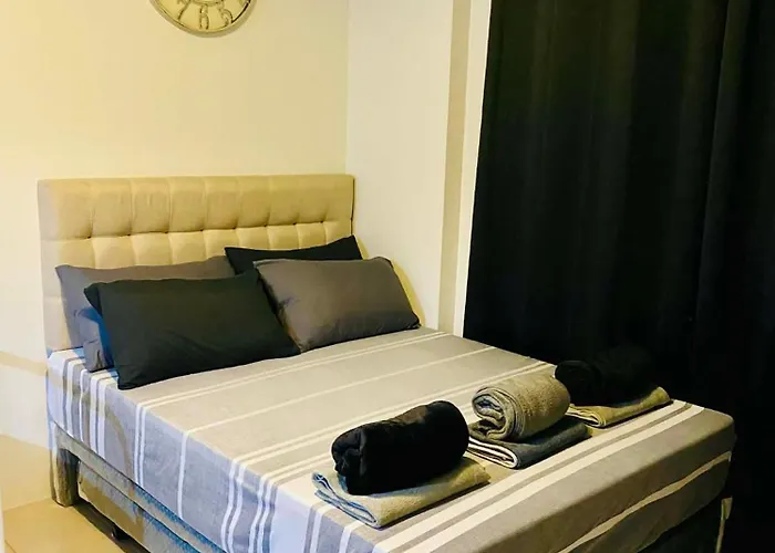 Plumera Near Airport Malls & Schools With Elevator125 Apartment *